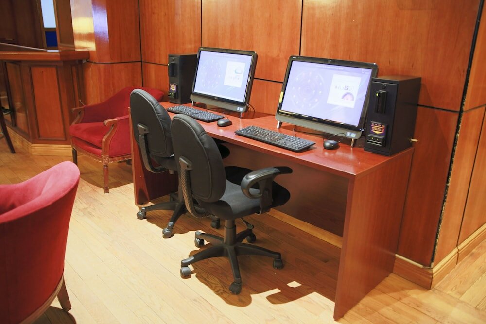 Фото Hotel St. James