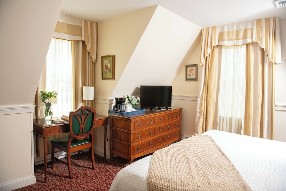 Фото Americas Cup Inn