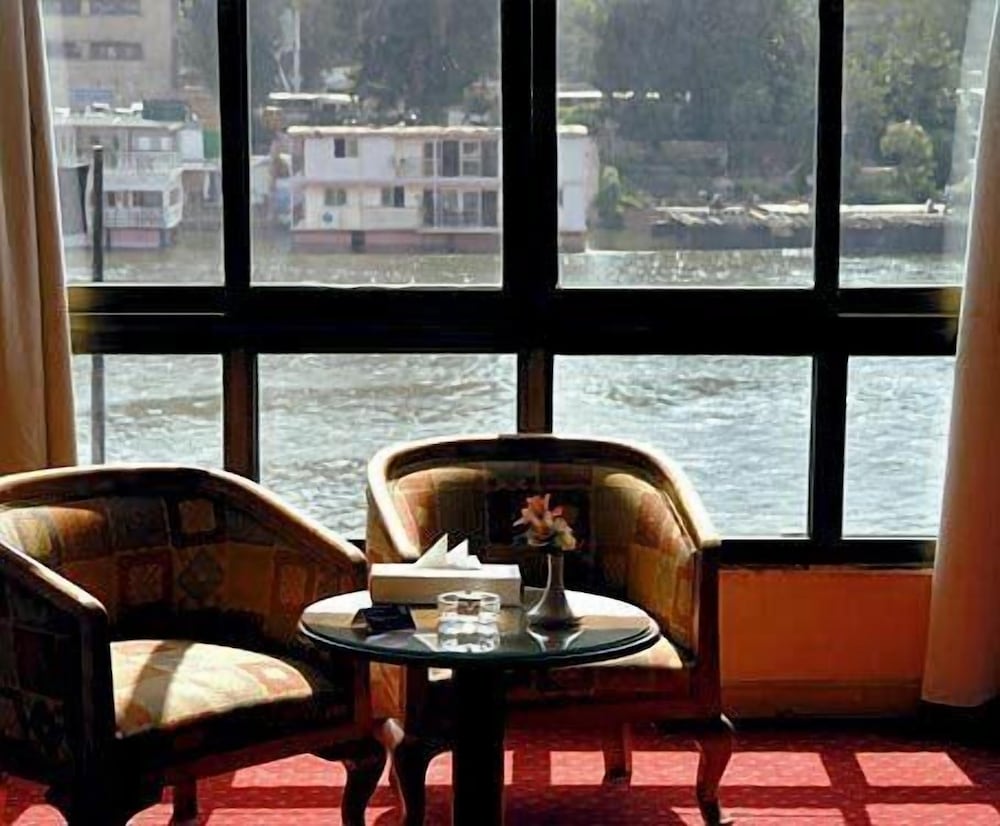 Фото Om Kolthoom Hotel & Tower