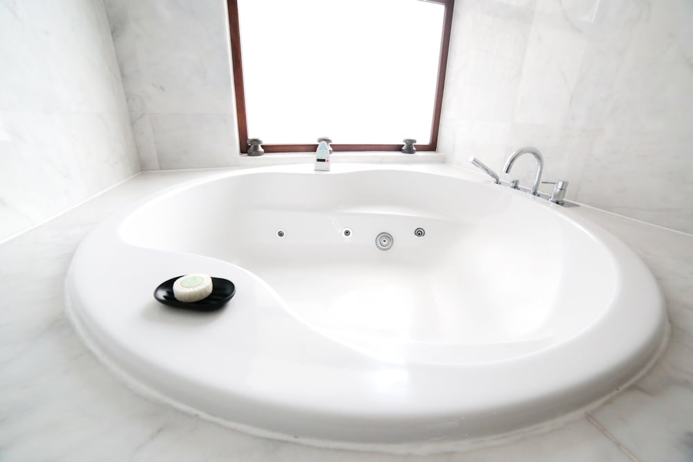 Фото Convento do Espinheiro, Historic Hotel & SPA