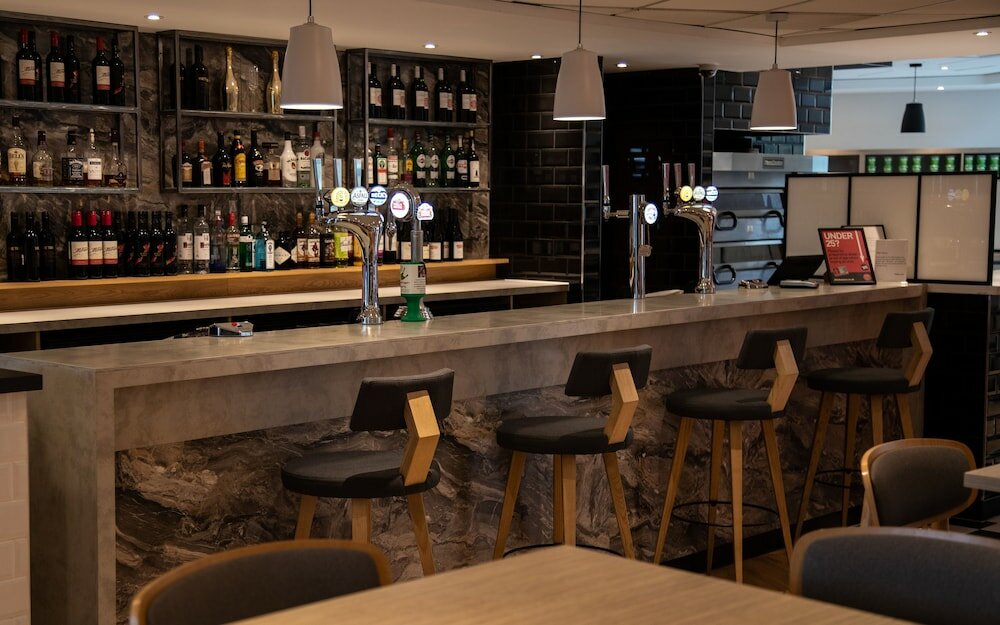 Фото Holiday Inn Express London Stansted Airport, an Ihg Hotel