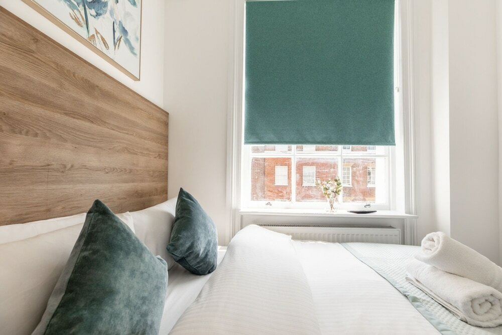 Фото Griffin House Hotel