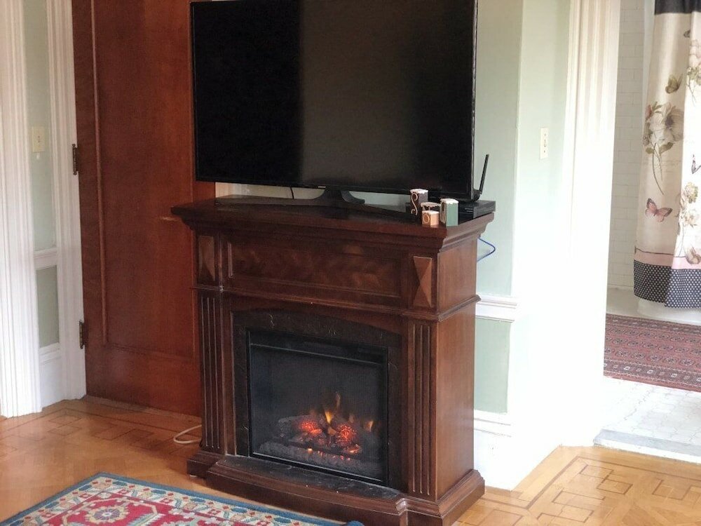 Фото The Silver Fountain Inn