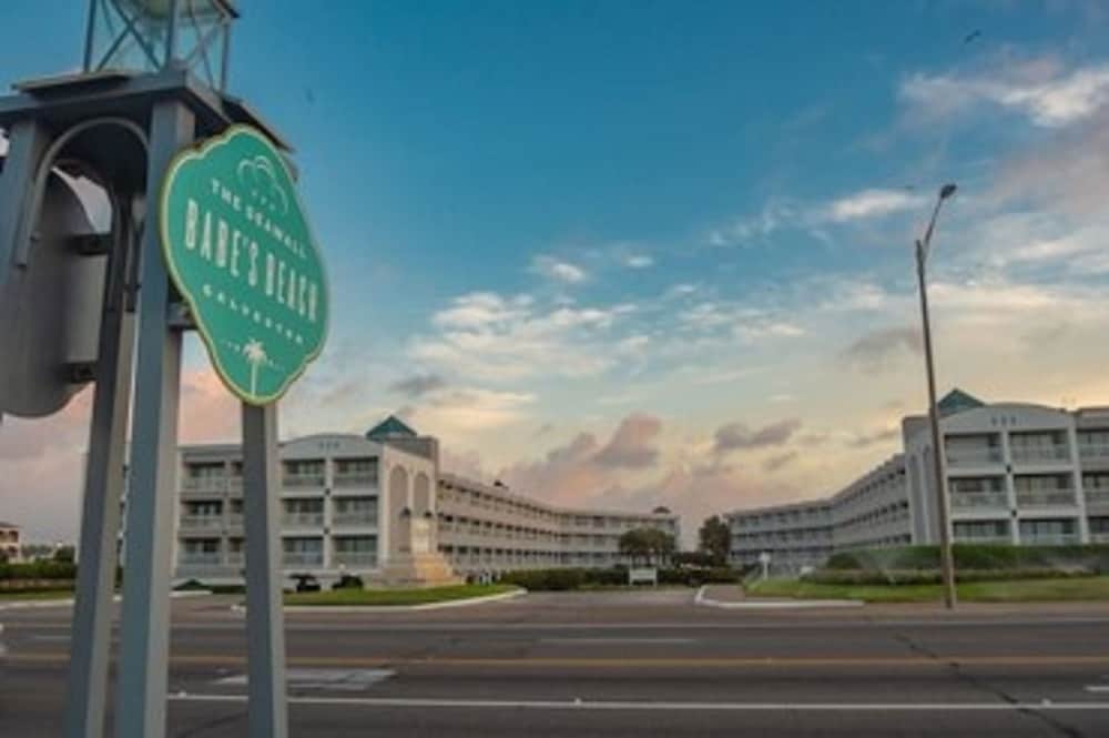 Фото Casa Del Mar Beach Suites by Ab Sea Resorts