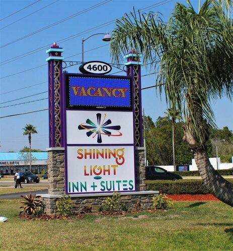 Гостиница Shining Light Inn & Suites в Орландо