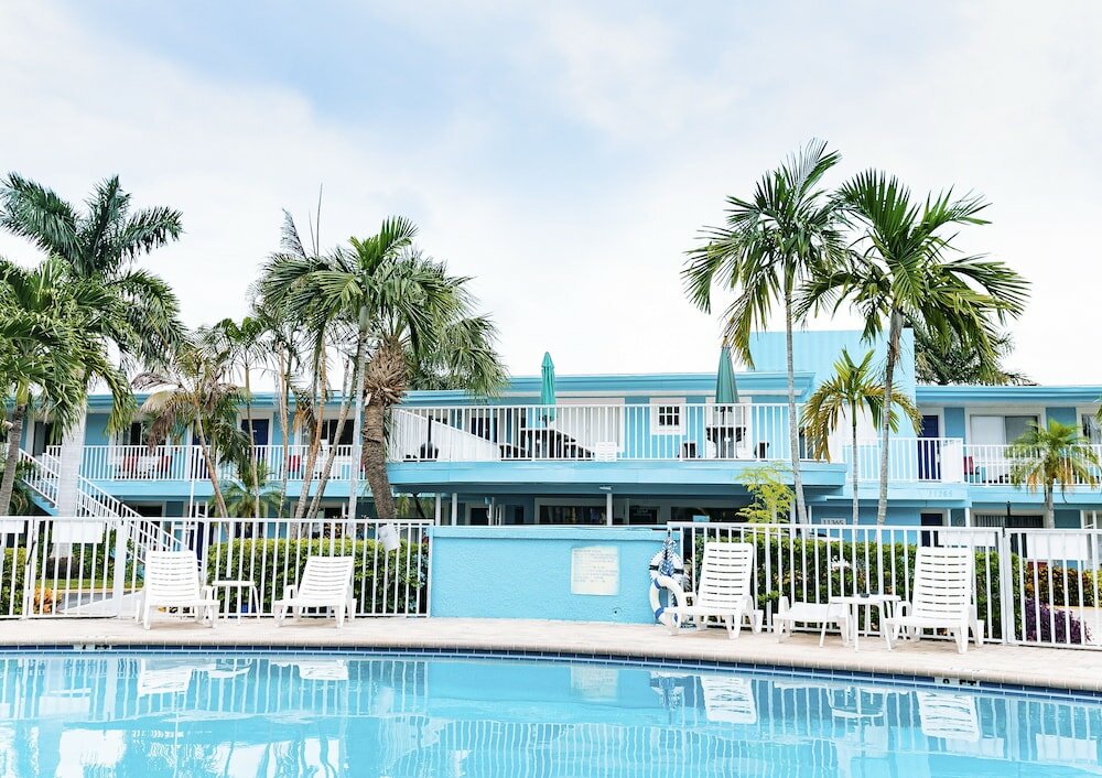 Фото The Bayside Inn & Marina