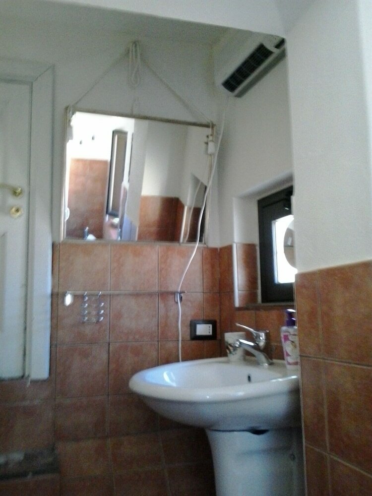 Фото La Dea Bendata