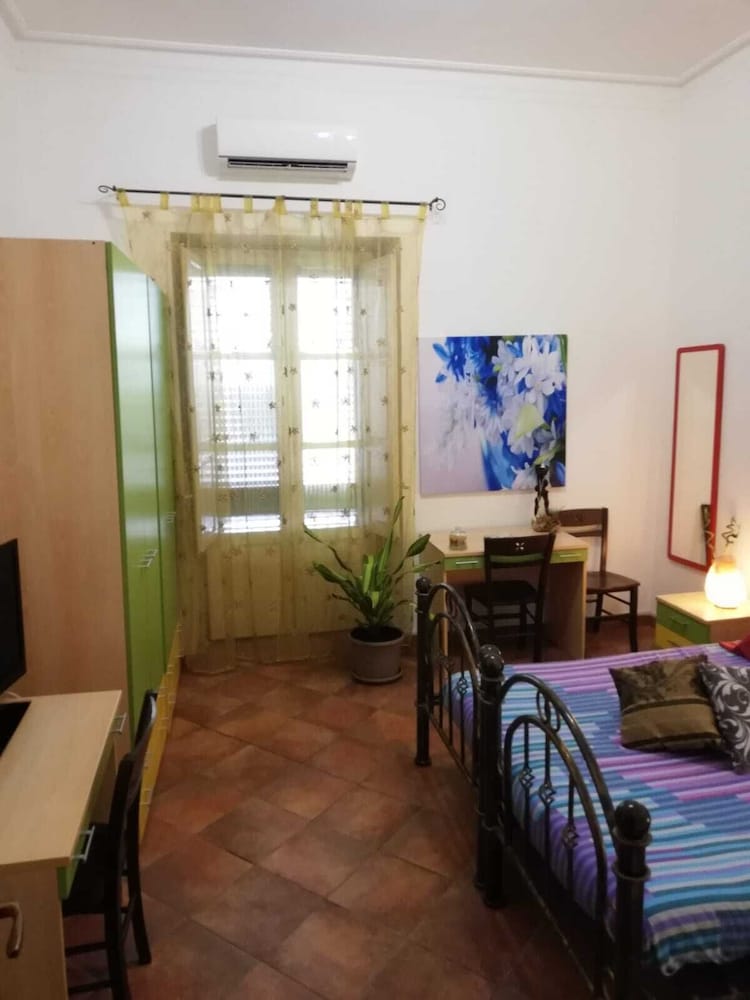 Фото Guglielmo Room's B&b