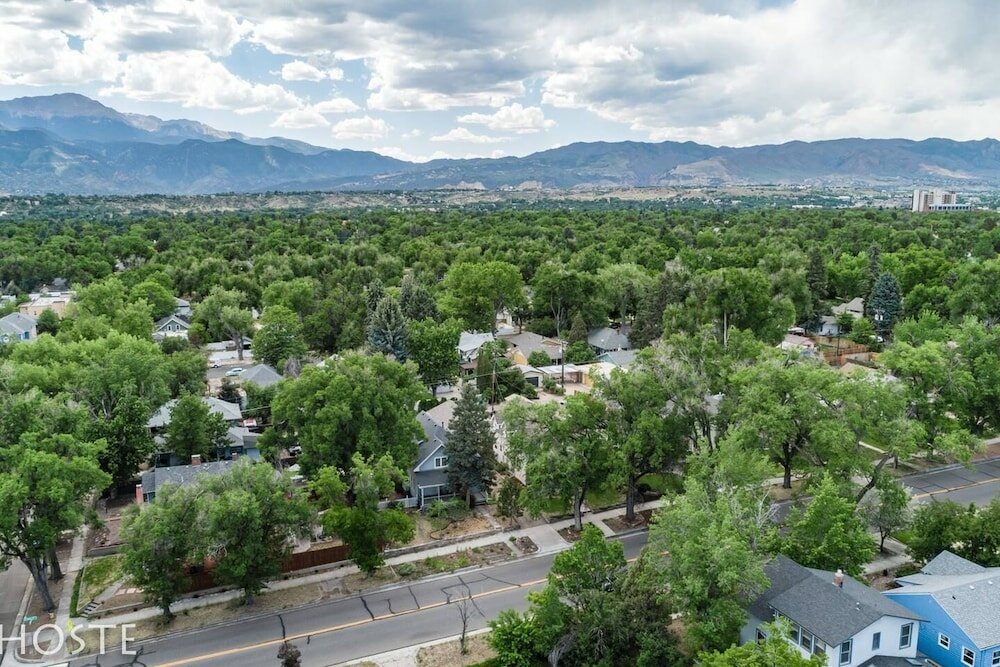 Фото 3br Classic Home Quiet Neighborhooddog Friendly