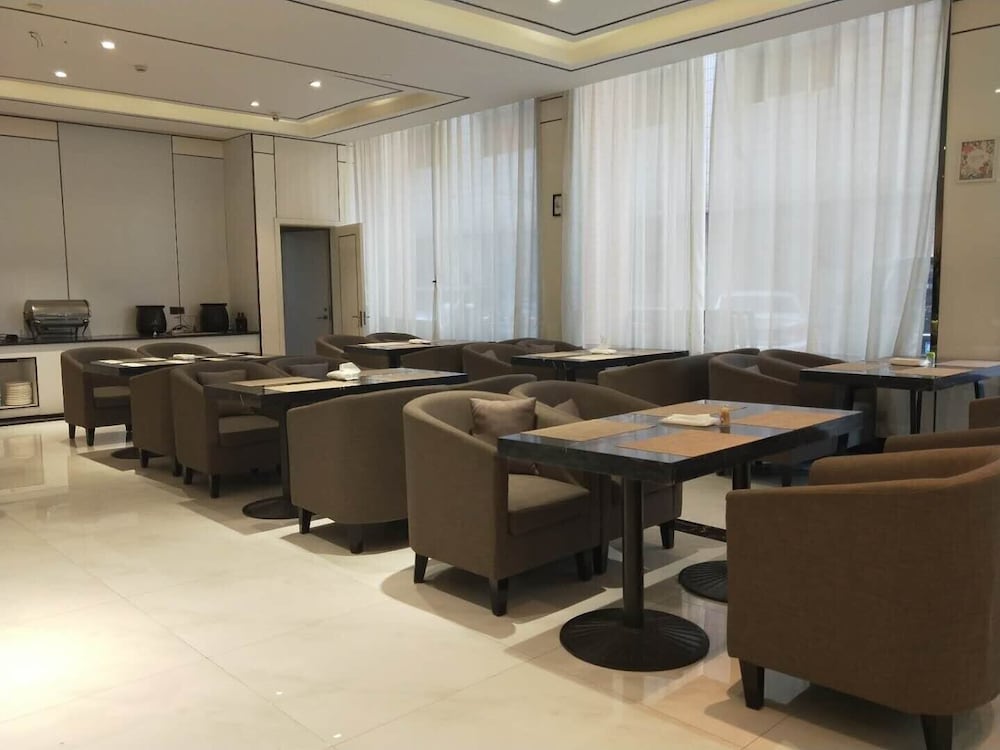 Фото Xi'an Hotel Xiaoshan Airport Branch