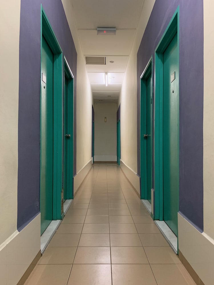 Фото Fairway Hotel