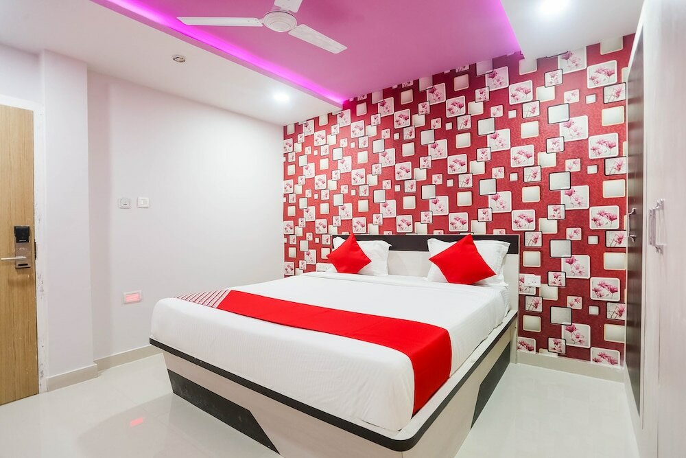 Фото Oyo 47488 Hotel Keshmin