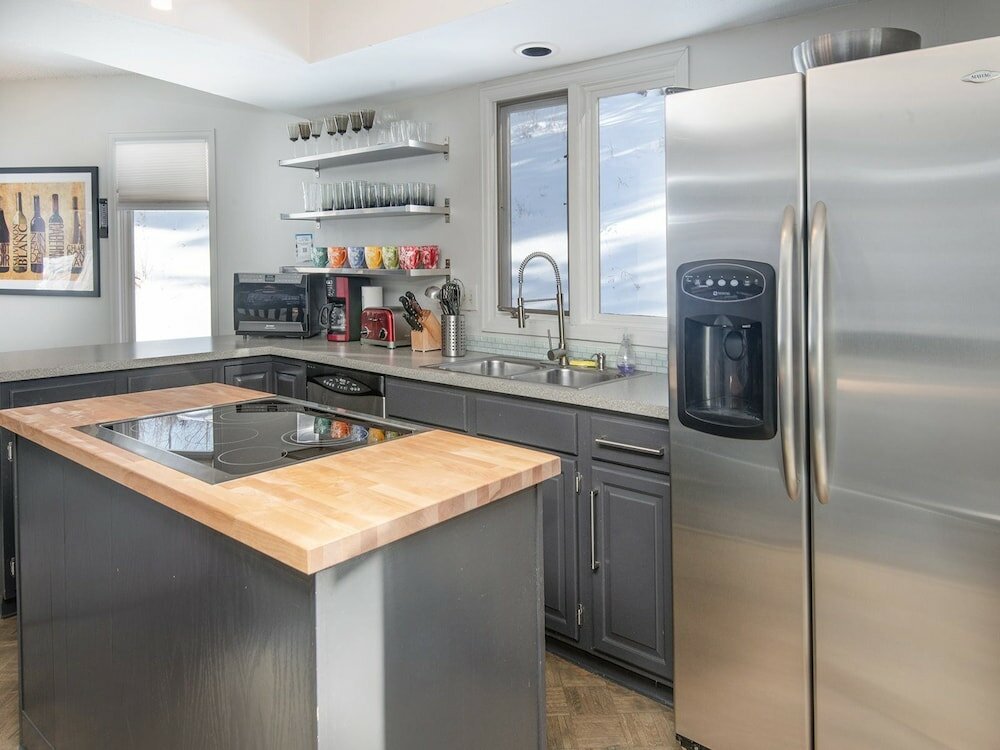 Фото 2338 Tahoe Drive