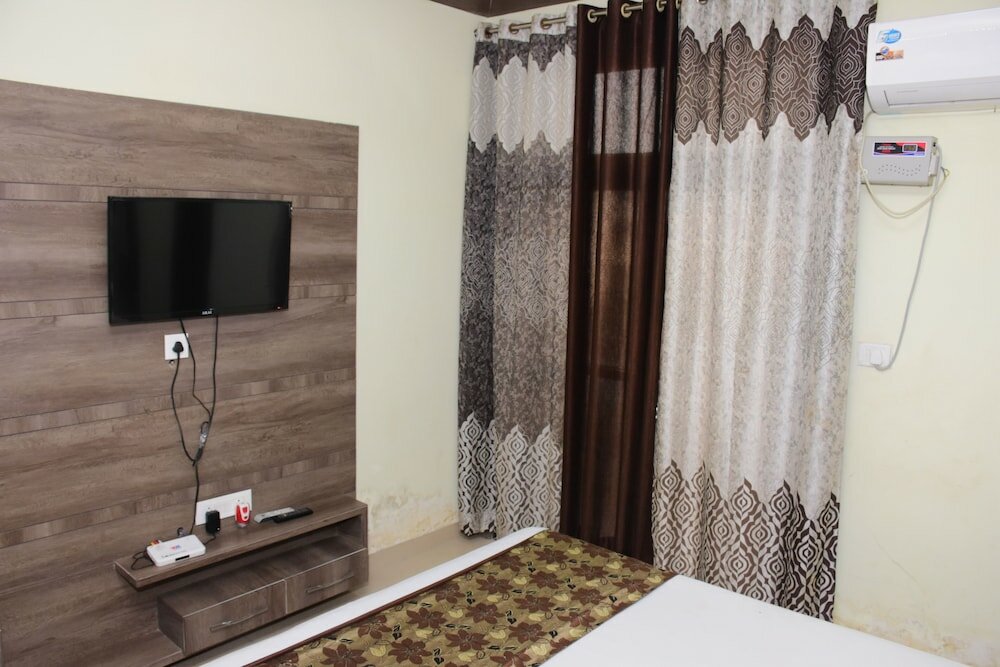 Фото Hotel Anamsa Residency