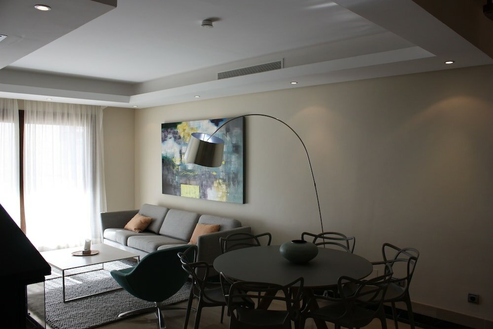 Фото 3 Bedroom Apartment With Private Pool