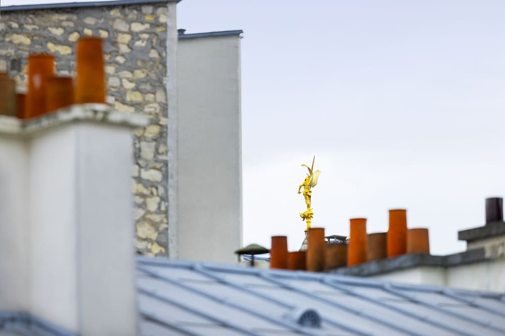 Фото Paris Legendre