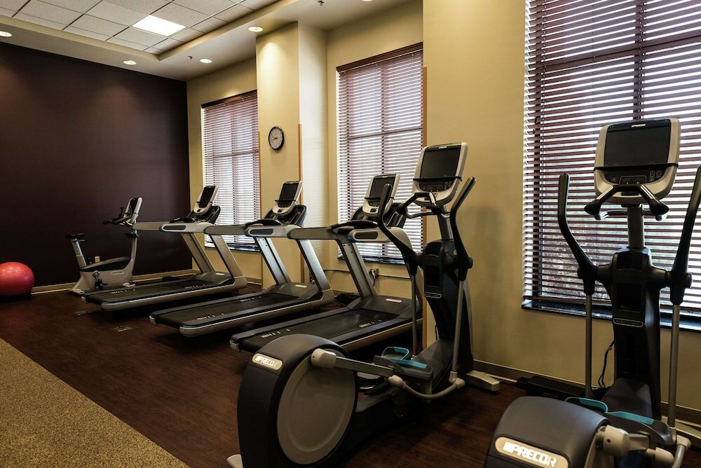 Фото Embassy Suites by Hilton Minneapolis North