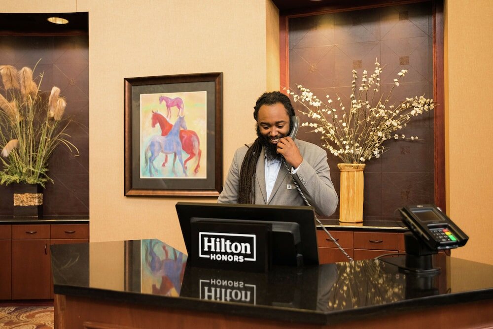 Фото Embassy Suites by Hilton Minneapolis North