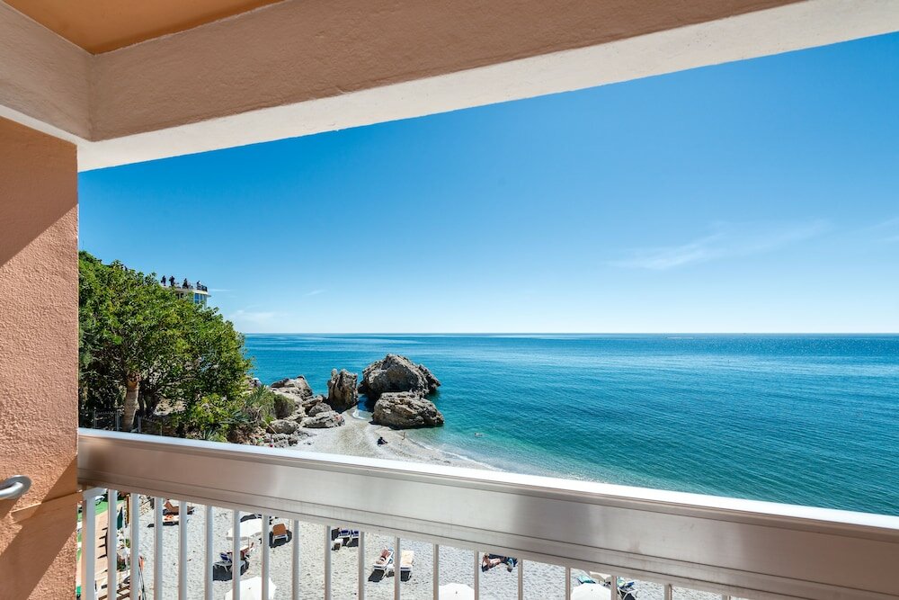 Фото Hotel Balcón de Europa