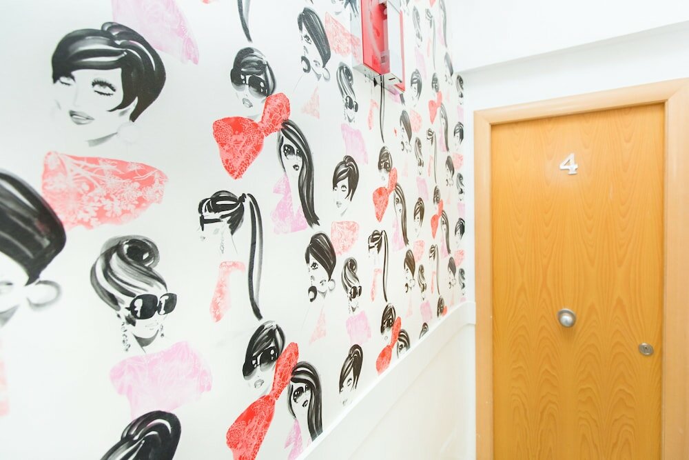 Фото AinB Las Ramblas Colón Apartments