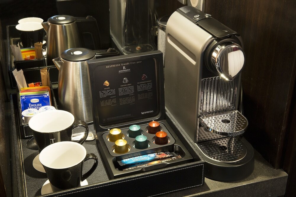 Фото Renaissance Paris Arc de Triomphe Hôtel