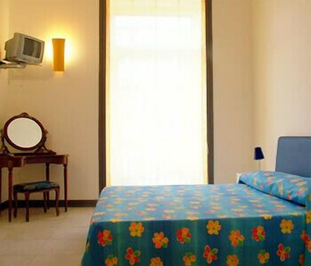 Фото Caracciolo 10