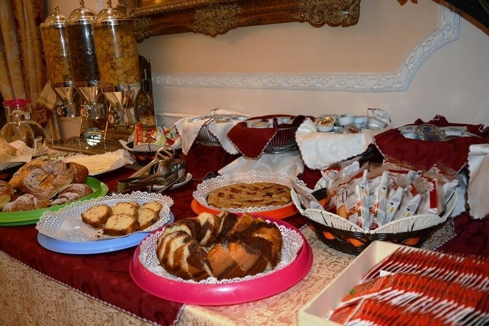 Фото Hotel Erdarelli