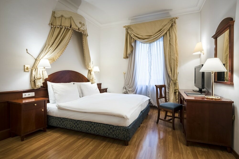 Фото Hotel Corso Am Graben