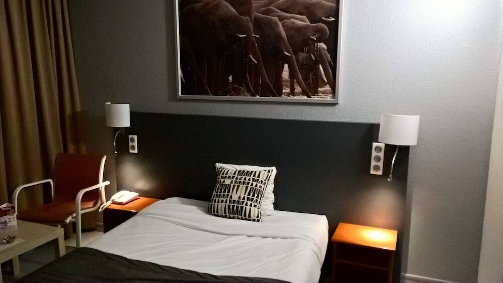 Фото Hotel Tambourin