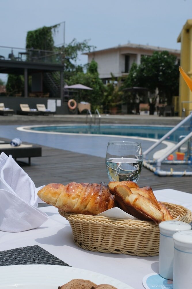 Фото Whispering Palms Beach Resort