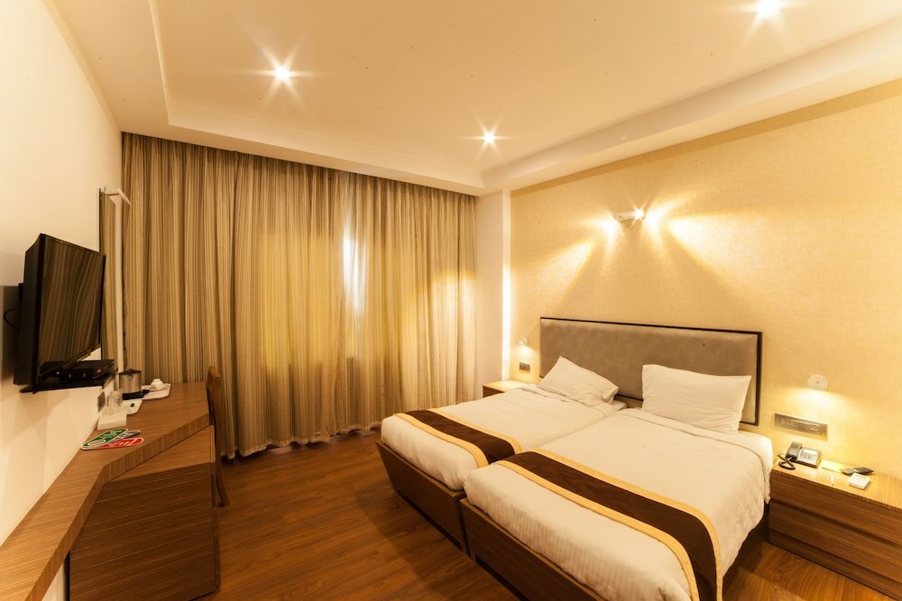 Фото Brownstar Boutique Hotel