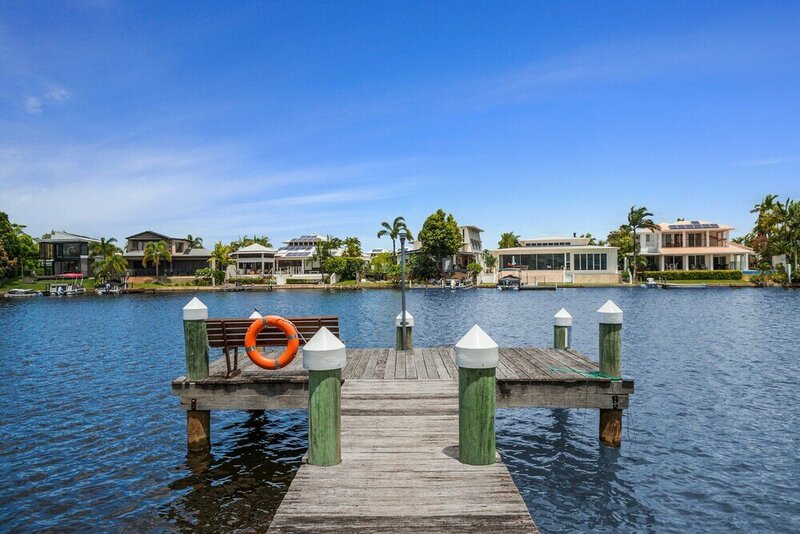 Гостиница Noosa Entrance Waterfront Resort