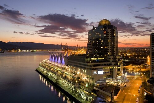 Внешний вид отеля Fairmont Pacific Rim в Ванкувере, фото 1