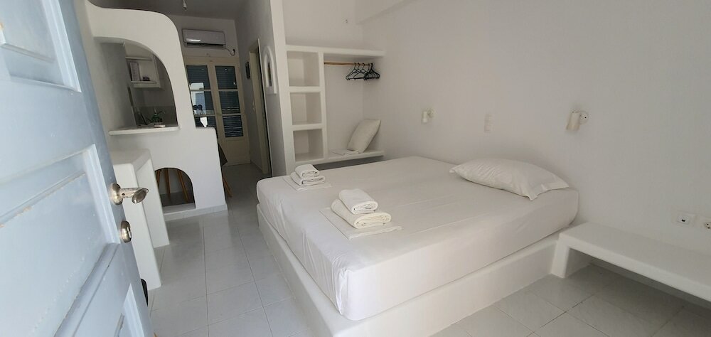 Фото Teoria Paros Matsas Windmill