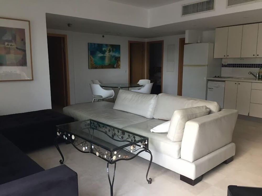 Фото Okeanos ba Marina by Sophie