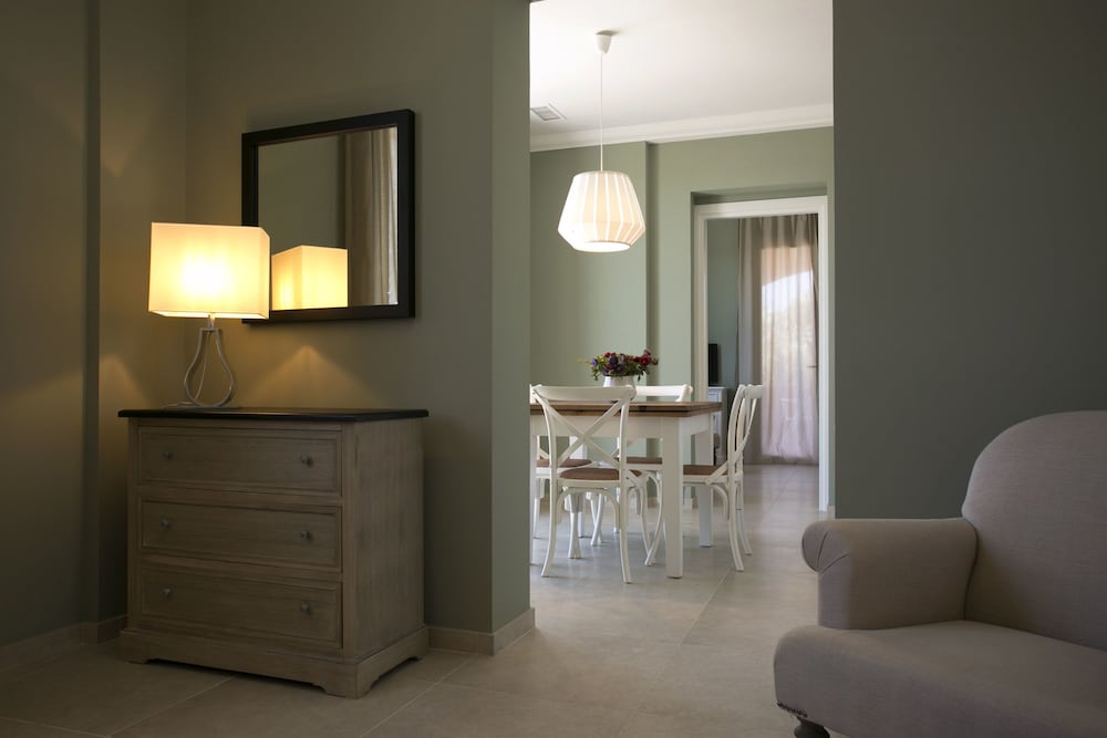 Фото Olea Court Resort