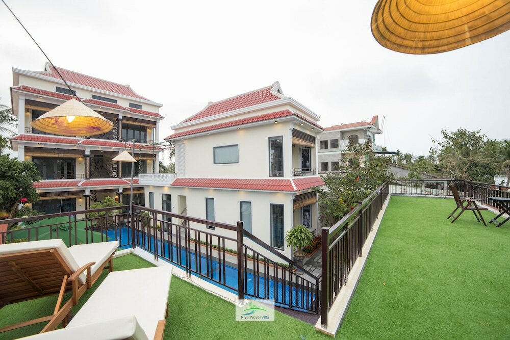 Фото River Waves Villa