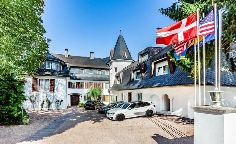 Гостиница Hotel Villa Falkenberg в Дюссельдорфе