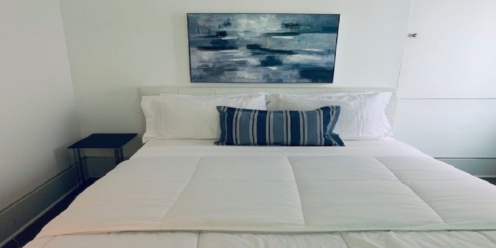 Фото Malibu Ocean Front Villa