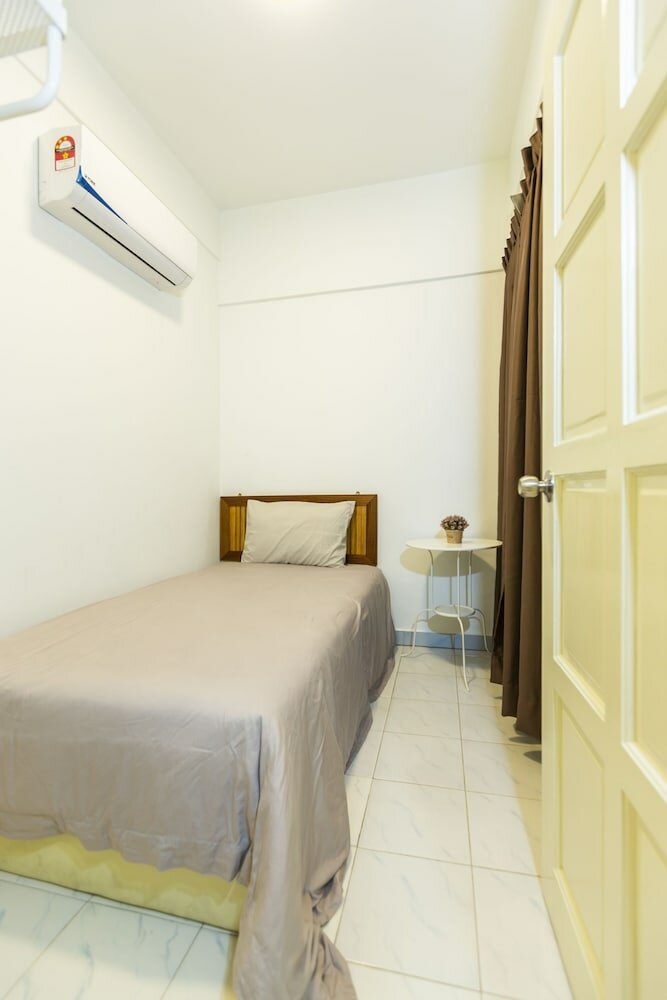 Фото The Forum Condominium by Brassalova 74