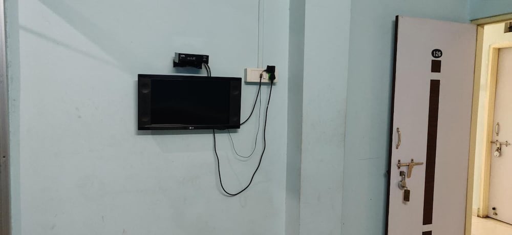 Фото Hotel Aashish Deluxe Kolhapur