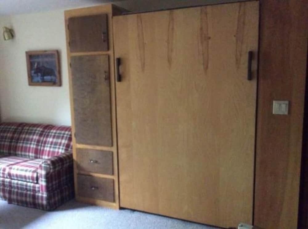 Фото Evergreen Valley Inn