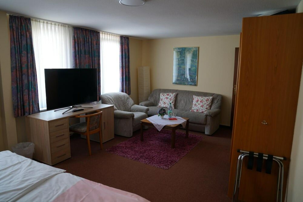 Фото Hotel Zum Grafen Hallermunt