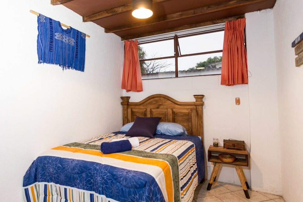 Фото Tamarindo Guest House