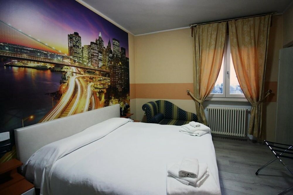 Фото Albergo Ristorante la Bussola