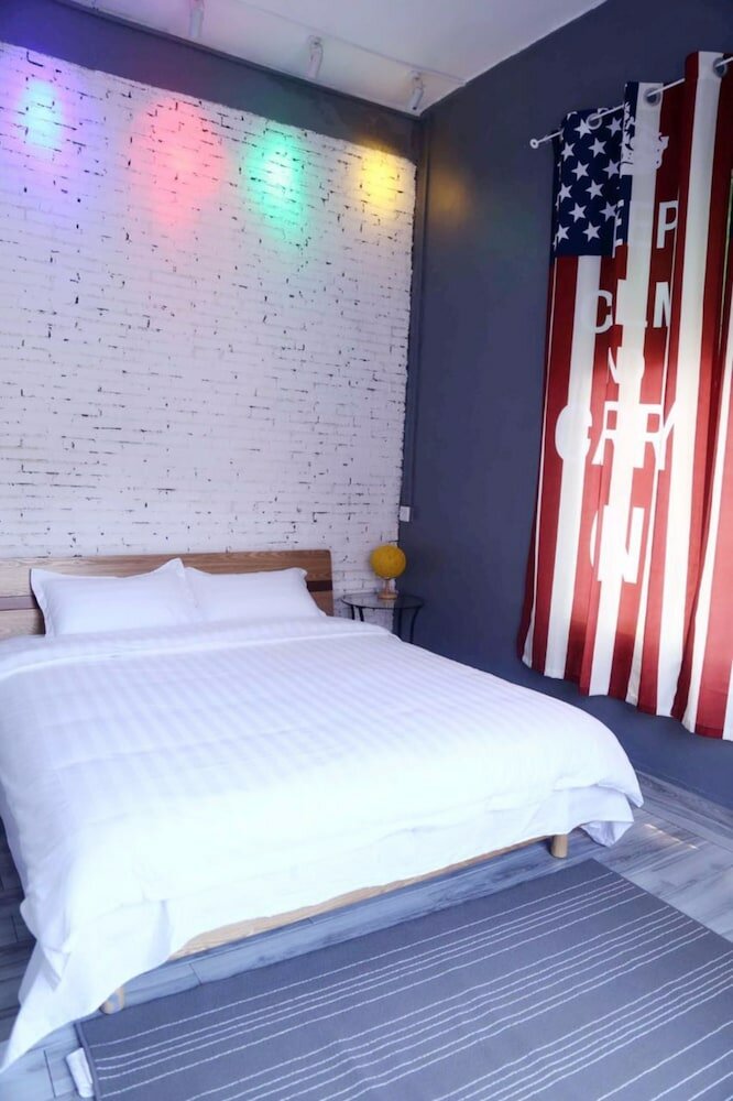 Фото Zhaohuaxishi Youth Hostel