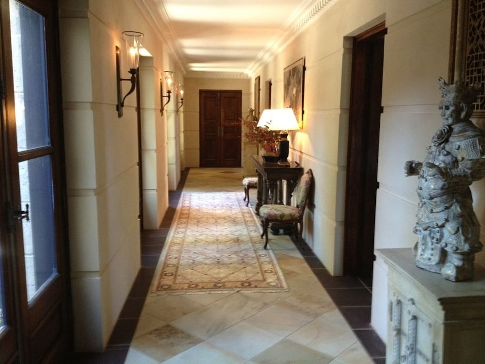 Фото Linden Hall