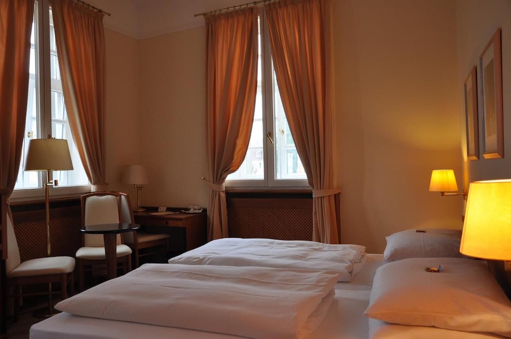 Фото Hotel Zum Erbprinzen