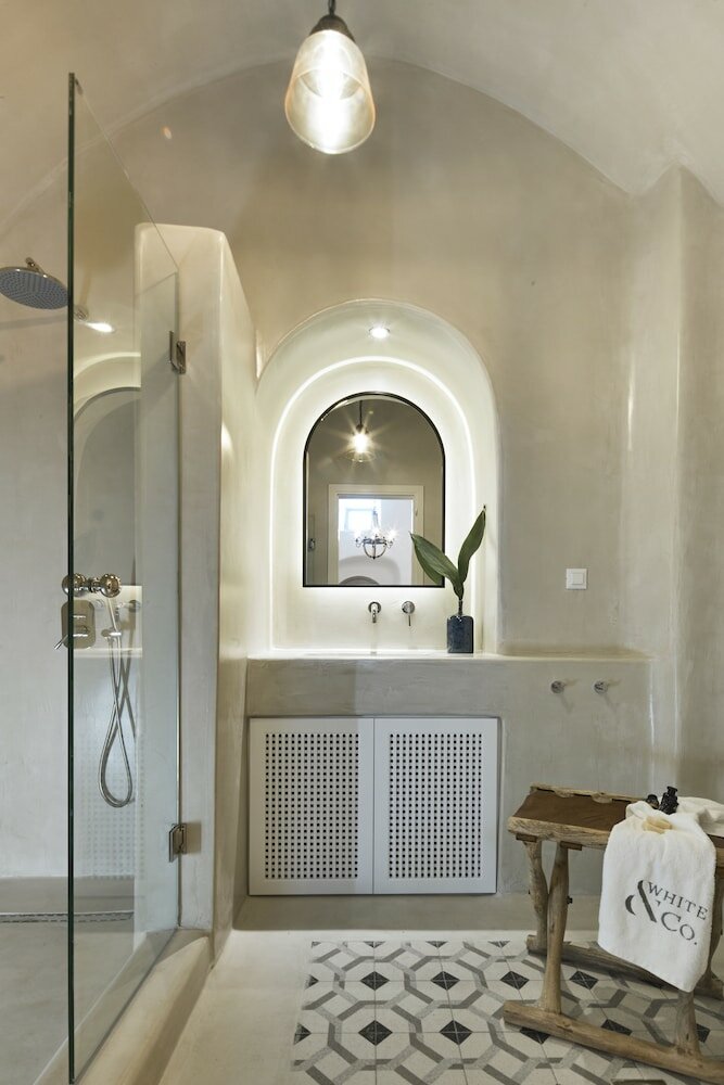 Фото White and Co. La Torre Suites