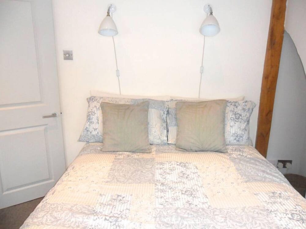 Фото Tower Cottage